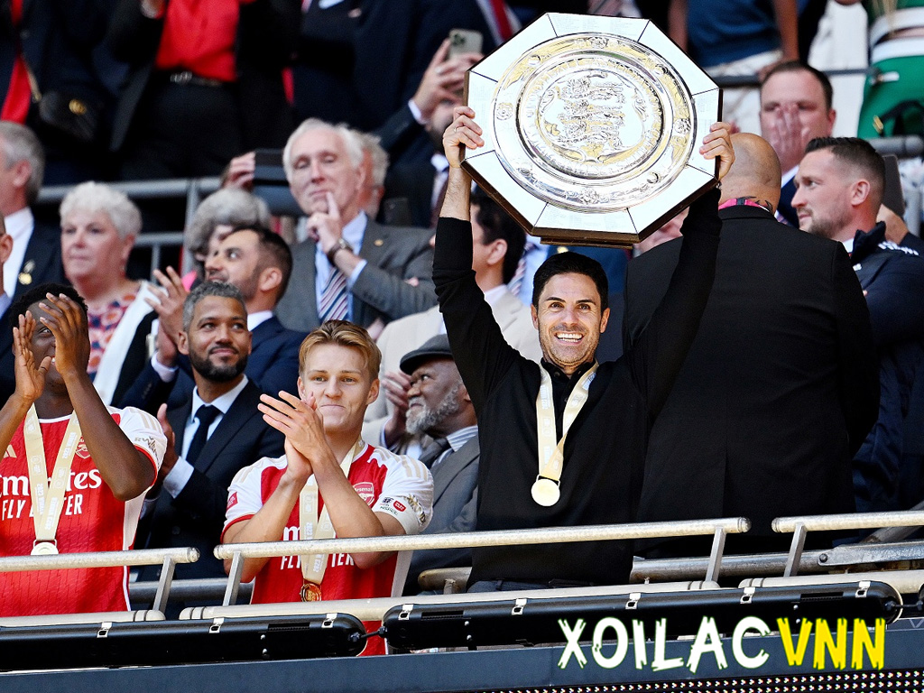 mikel-arteta-vo-dich-cung-arsenal