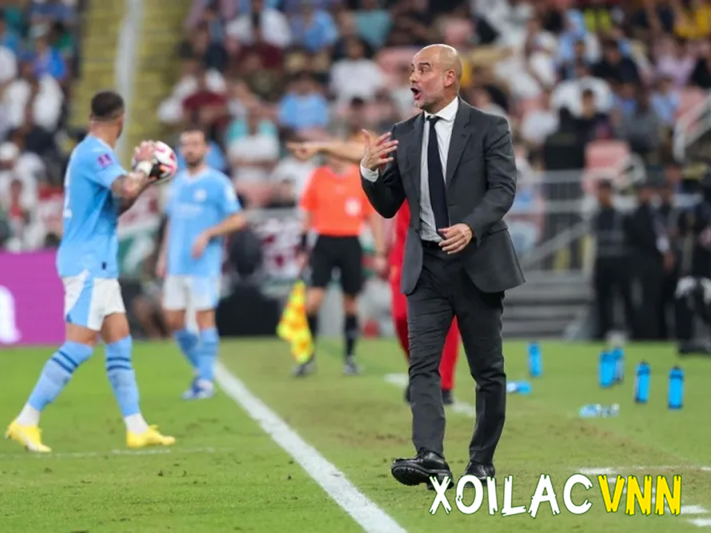 pep-guardiola-chi-dao-ngoai-duong-bien