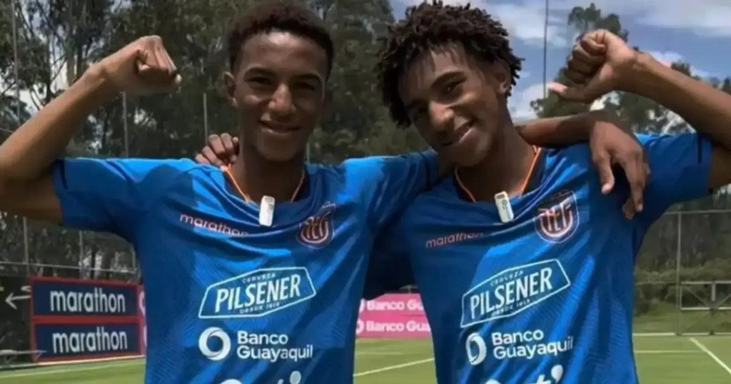 Arsenal cũng đã chiêu mộ thành công cặp song sinh Edwin và Holger Quintero.